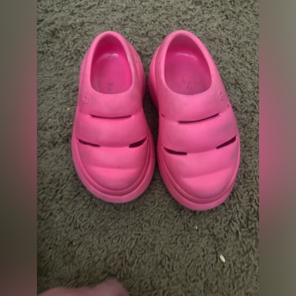 10T hot pink ugg shoes - Picture 5 of 12